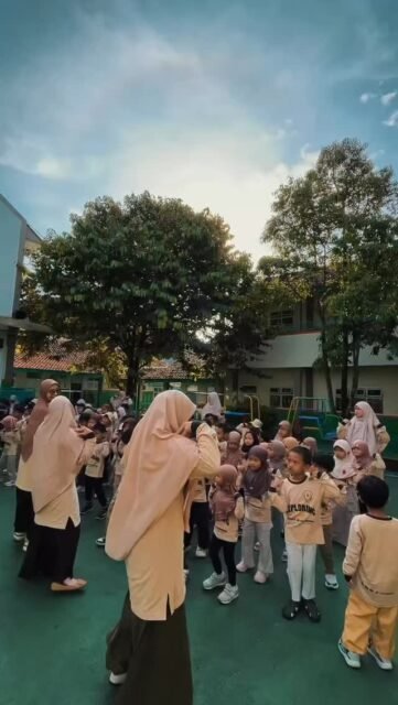 Kegiatan berenang

#pauditamkng #anakindonesiahebat #fypシ